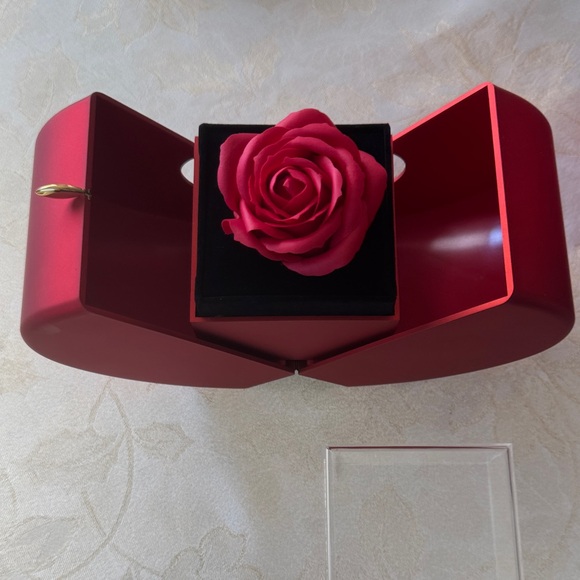 Apple Gift Box - Picture 5 of 15